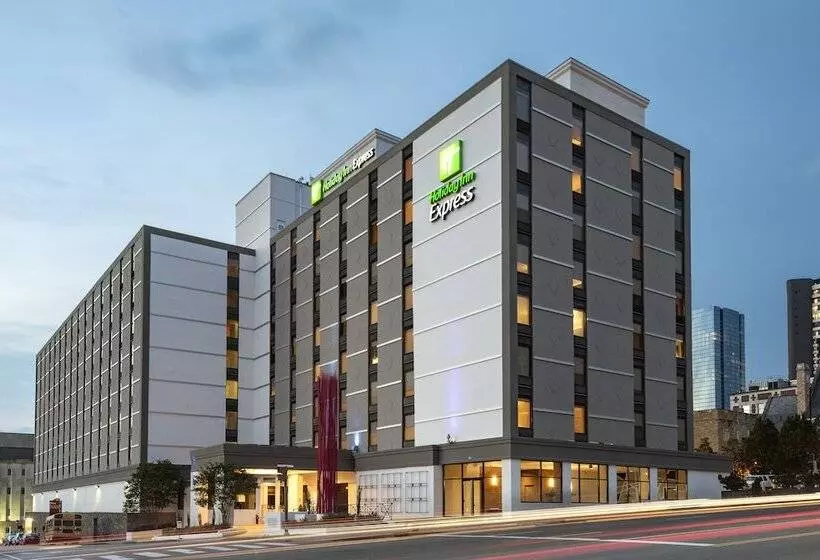 Отель Holiday Inn Express Nashville Downtown Broadway, An Ihg