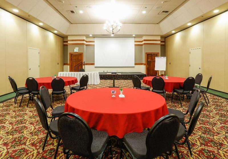 فندق Holiday Inn West Yellowstone, An Ihg