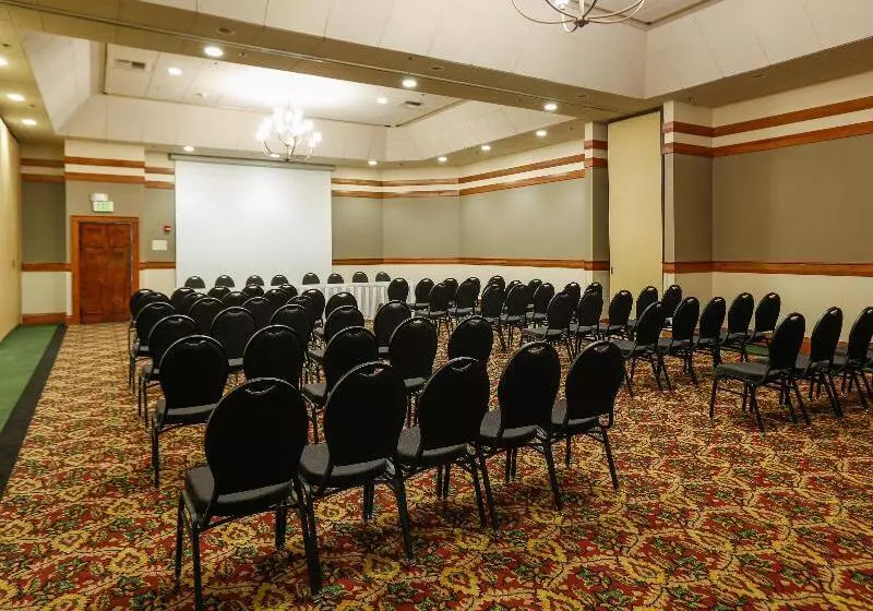 هتل Holiday Inn West Yellowstone, An Ihg