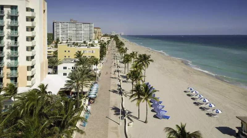 בית מלון כפרי Hollywood Beach Marriott
