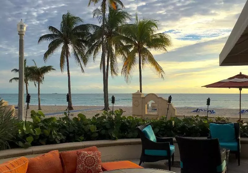 בית מלון כפרי Hollywood Beach Marriott