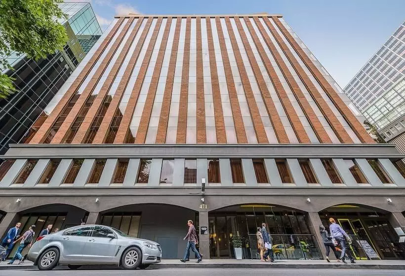 Отель Mantra On Little Bourke