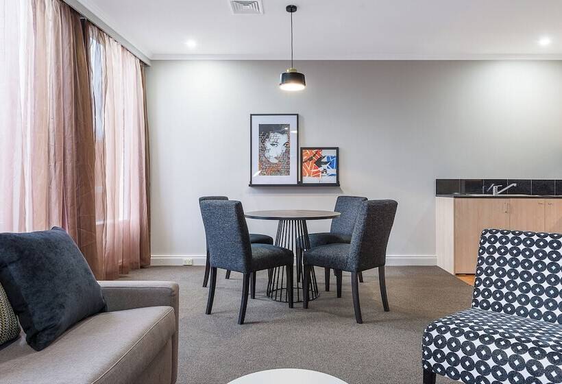 בית מלון כפרי Mantra On Little Bourke