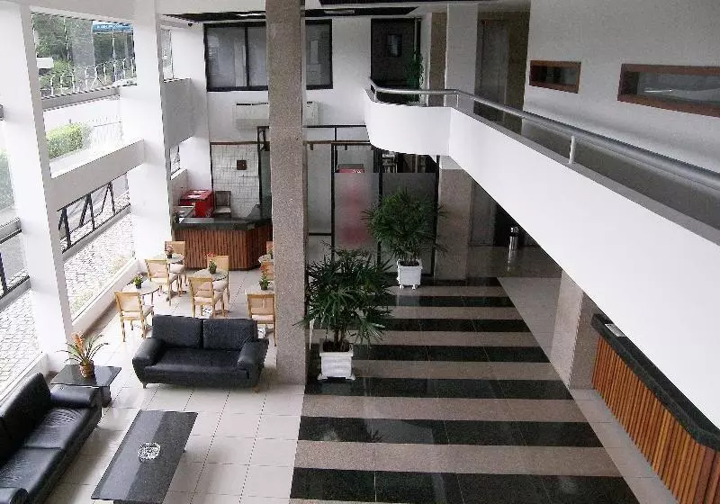 Hotelli Pisa Plaza