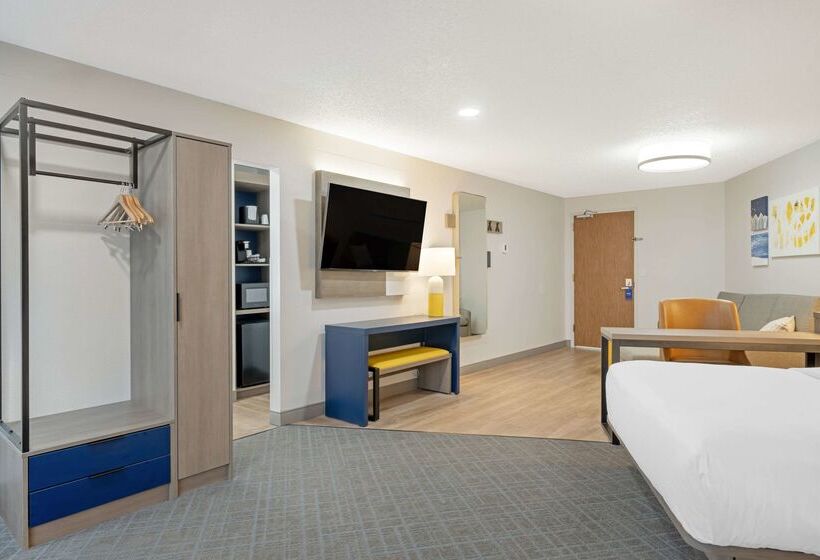 בית מלון כפרי Comfort Suites Idaho Falls