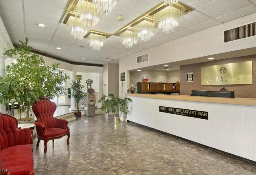 Hotel Ramada By Wyndham Roanoke