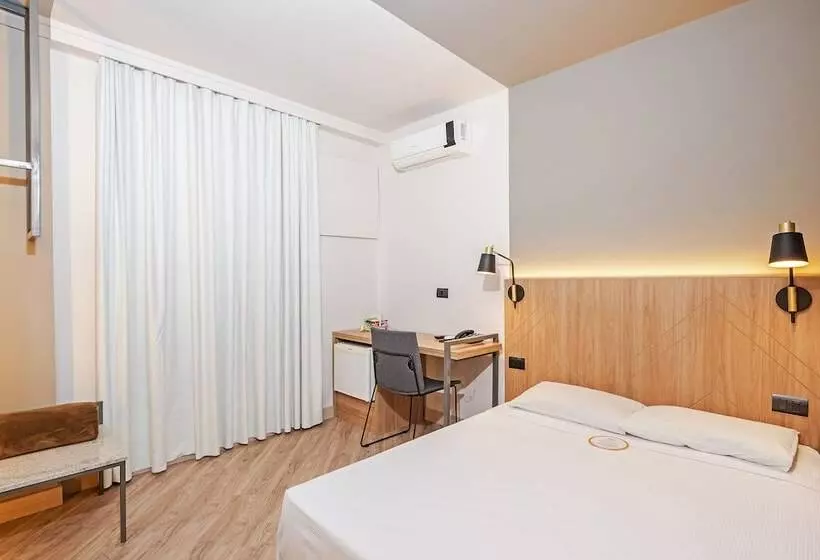 בית מלון כפרי Slim Curitiba Alto Da Xv