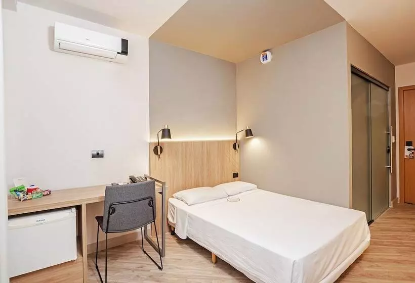 בית מלון כפרי Slim Curitiba Alto Da Xv