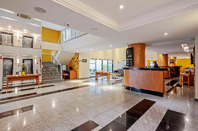 בית מלון כפרי Slim Curitiba Alto Da Xv