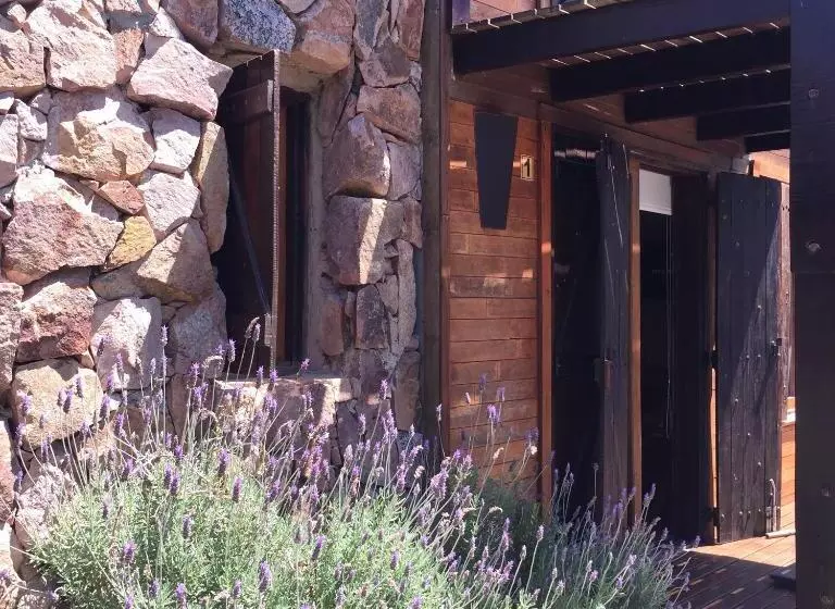 Retkeilymaja Esteños De La Pedrera Posada Y Spa