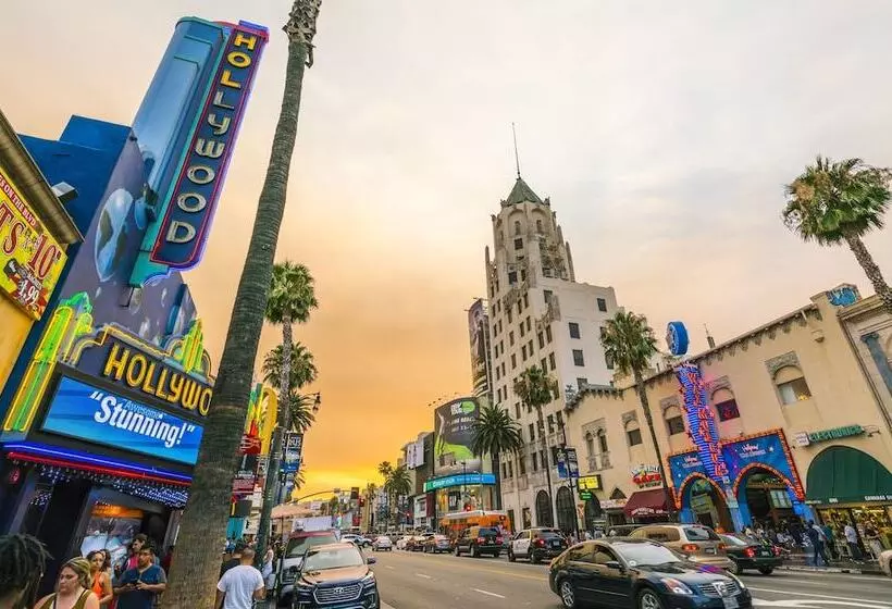 هاستل La Mirage Inn  Hollywood