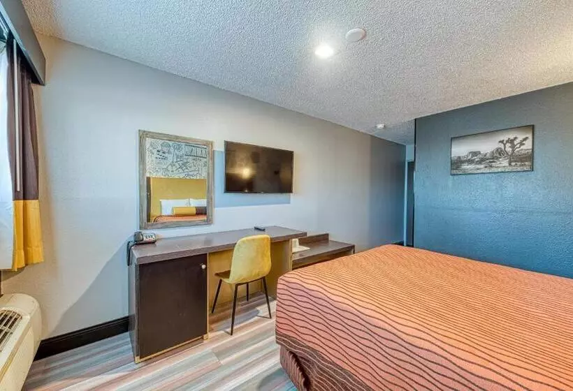 هاستل La Mirage Inn  Hollywood