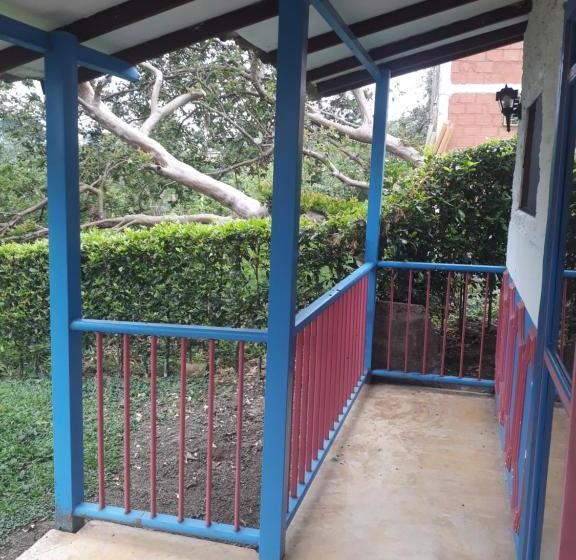 בית מלון כפרי Alojamiento Rural Los Cerezos