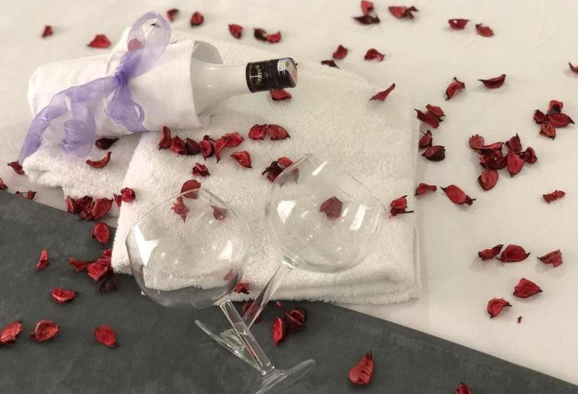 בית מלון כפרי Asi̇wa