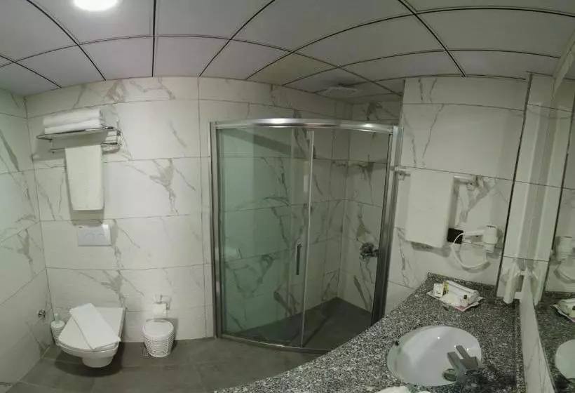 هتل Asi̇wa
