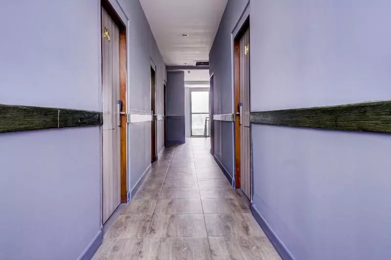 ホテル Oyo 1805 Fatmawati Mansion Syariah