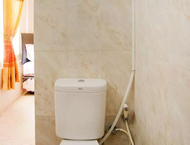 Hotelli Oyo 3252 Lansano Residence