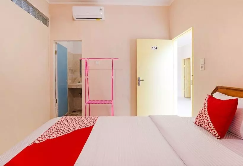 Hotelli Oyo 3252 Lansano Residence
