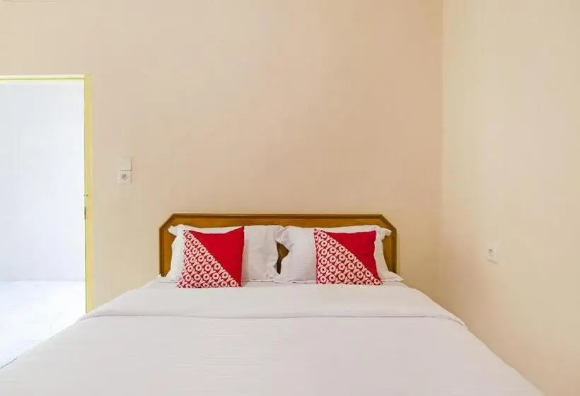 ホテル Oyo 3252 Lansano Residence