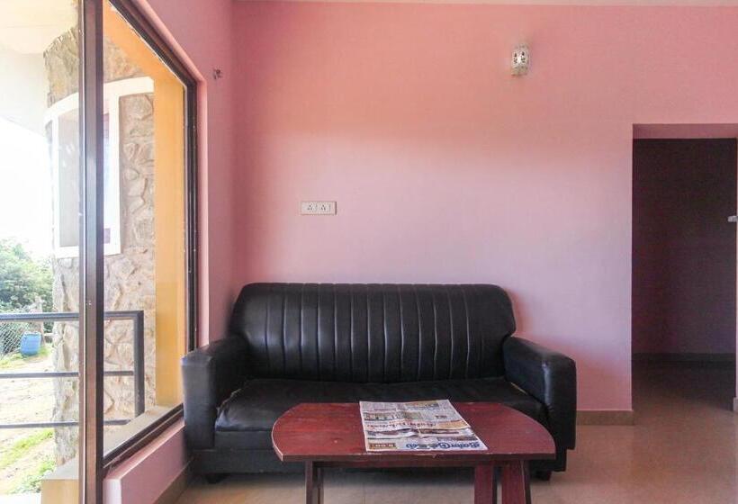 호텔 Oyo 67222 Kate S Valley View