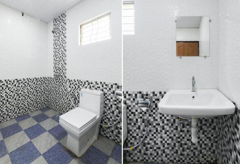 호텔 Oyo 68467 Morjim Suites