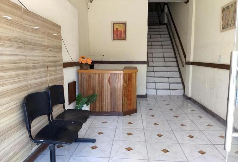 هتل Areia Dourada Hospedaria