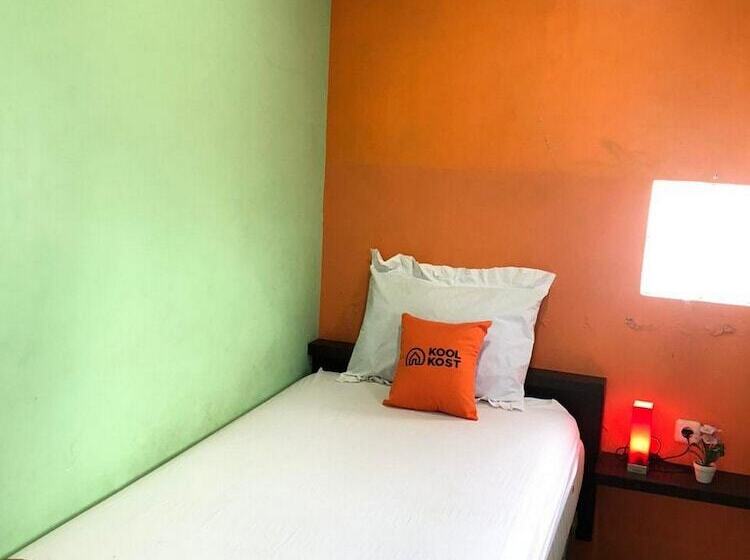 פנסיון Koolkost Syariah Near Tunjungan Plaza 2