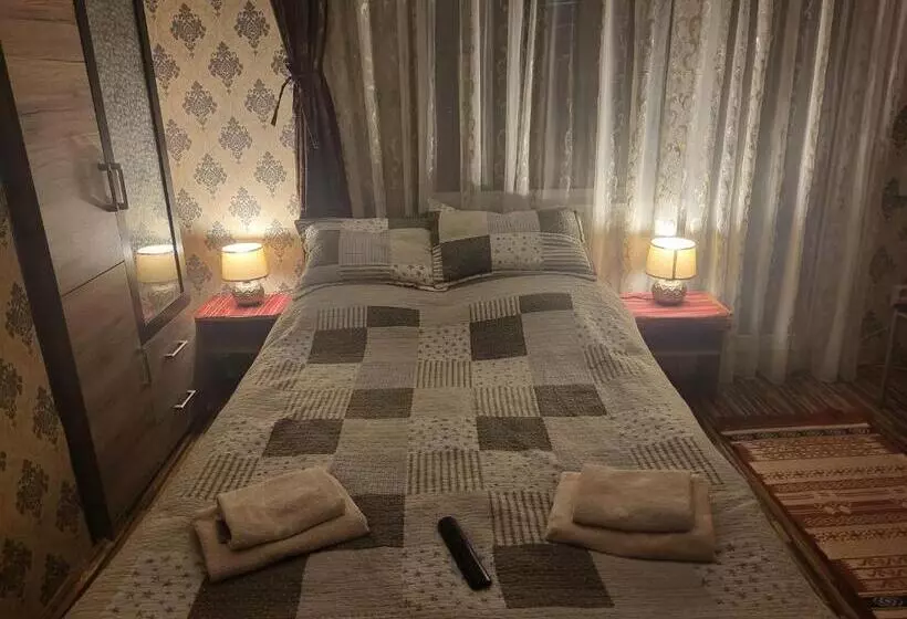 Majatalo Vila Valencia