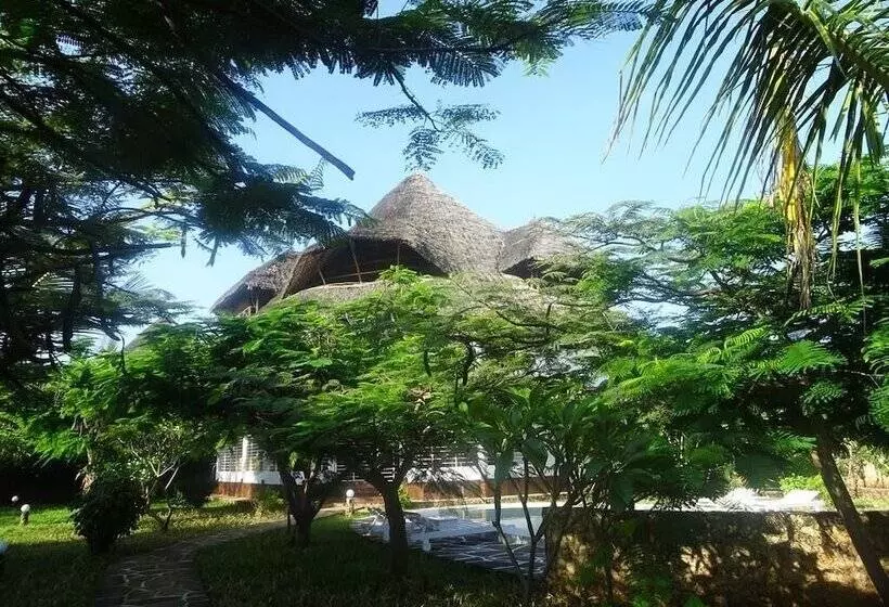 پانسیون Room In B&b   Watamu, Nestled Between Pristine Beaches And Lush Tropical Forest