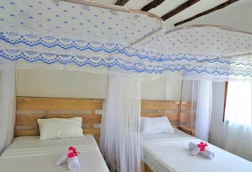 پانسیون Room In B&b   Watamu, Nestled Between Pristine Beaches And Lush Tropical Forest