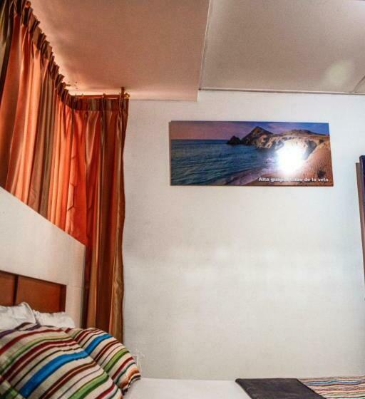 بنسيون Yosu Hostal