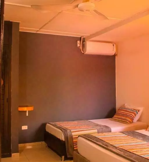 ペンション Yosu Hostal