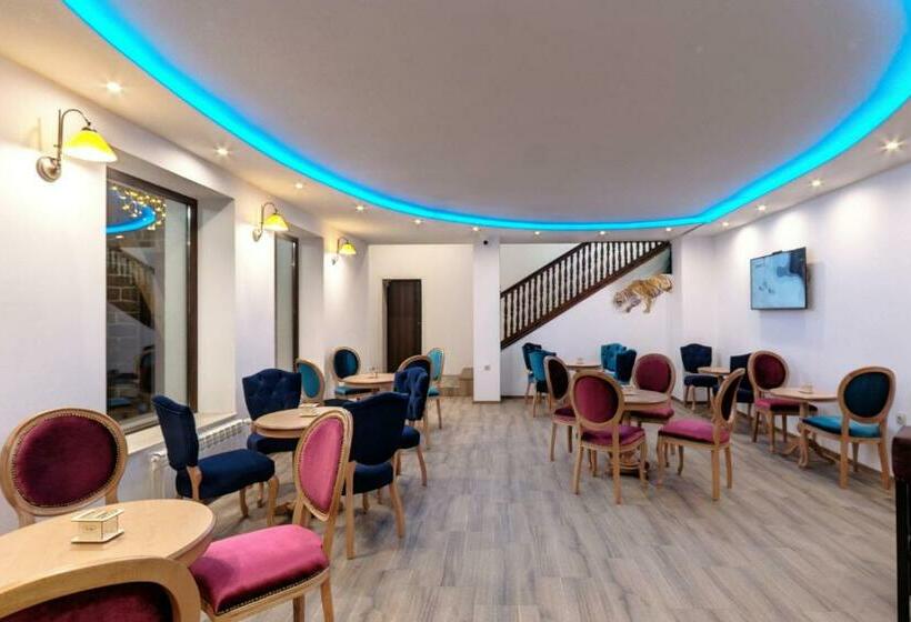 Otel Edelweiss Central