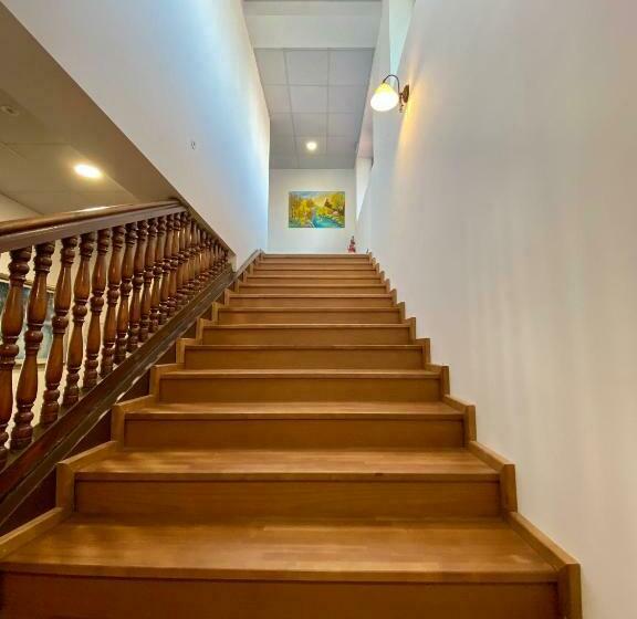 Otel Edelweiss Central