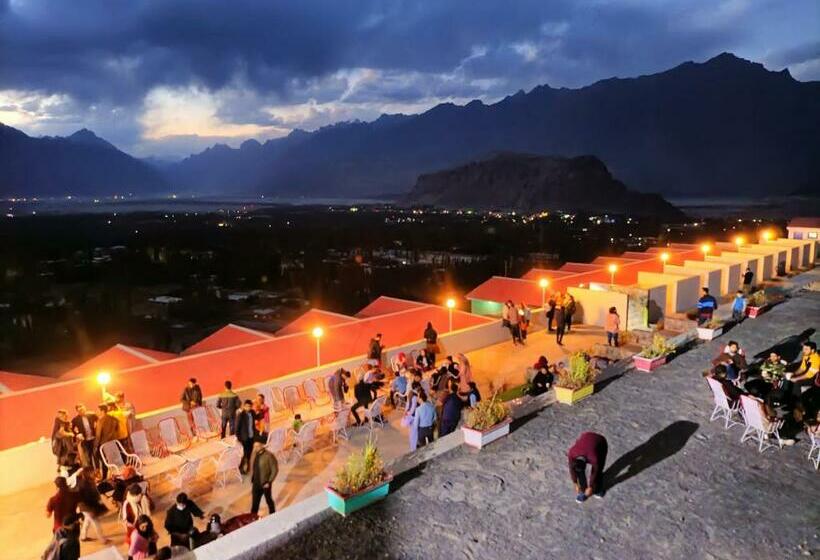 هتل Mountain Lodge Skardu