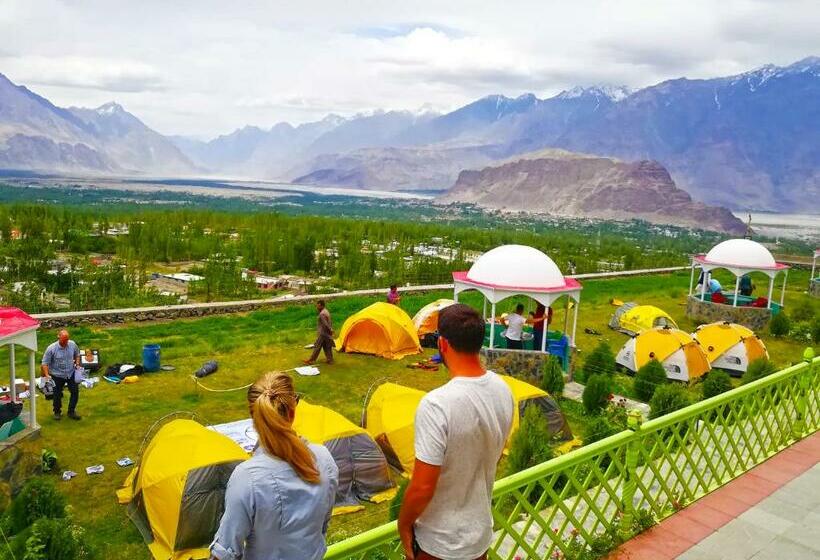 هتل Mountain Lodge Skardu