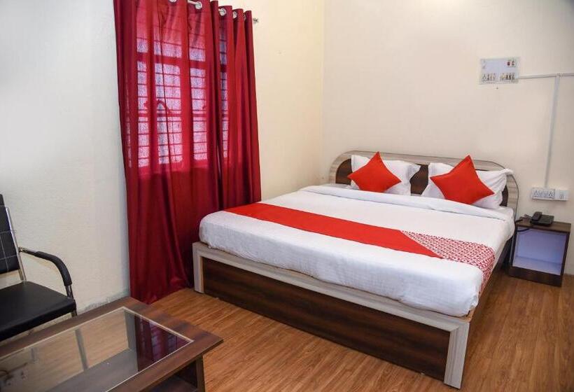 Отель Oyo 15684 Vibrant Inn