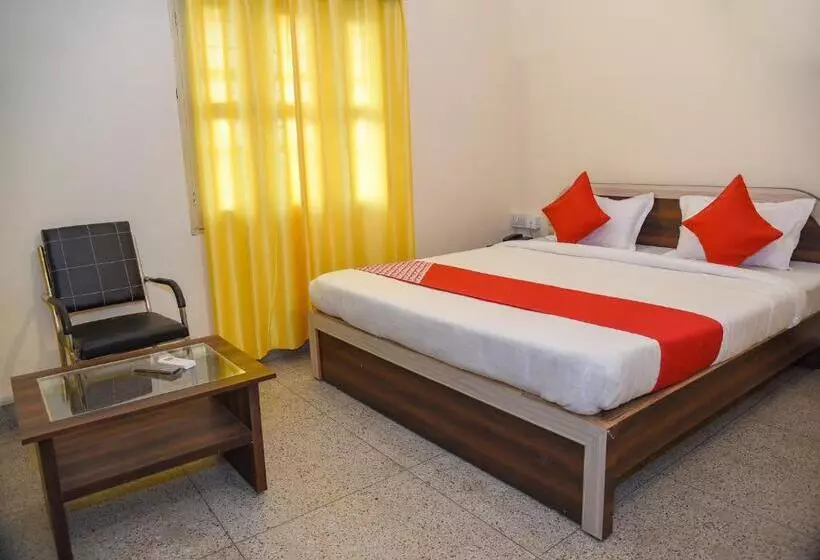 هتل Oyo 15684 Vibrant Inn