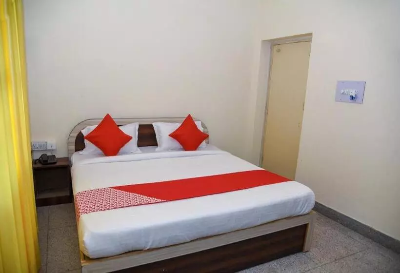 هتل Oyo 15684 Vibrant Inn