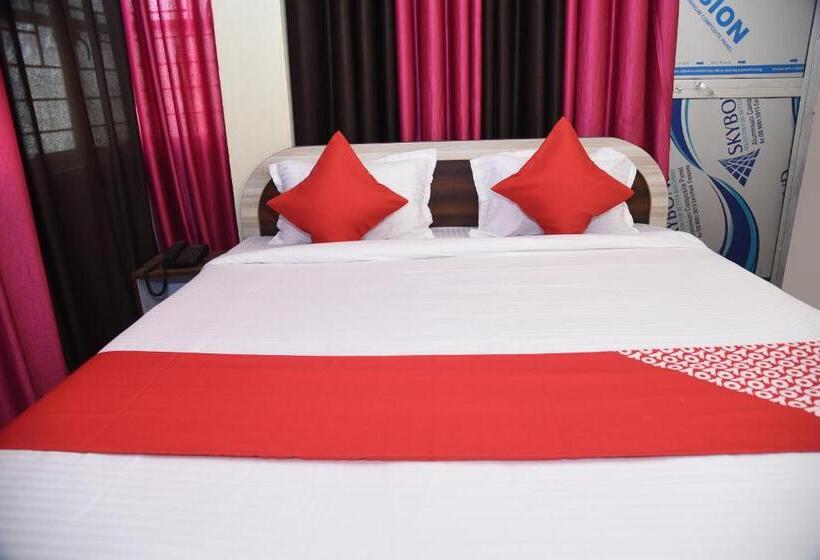 Отель Oyo 15684 Vibrant Inn