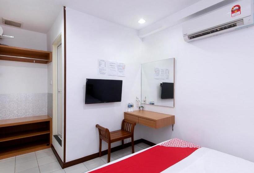 호텔 Oyo 89345 Apiapi Gh