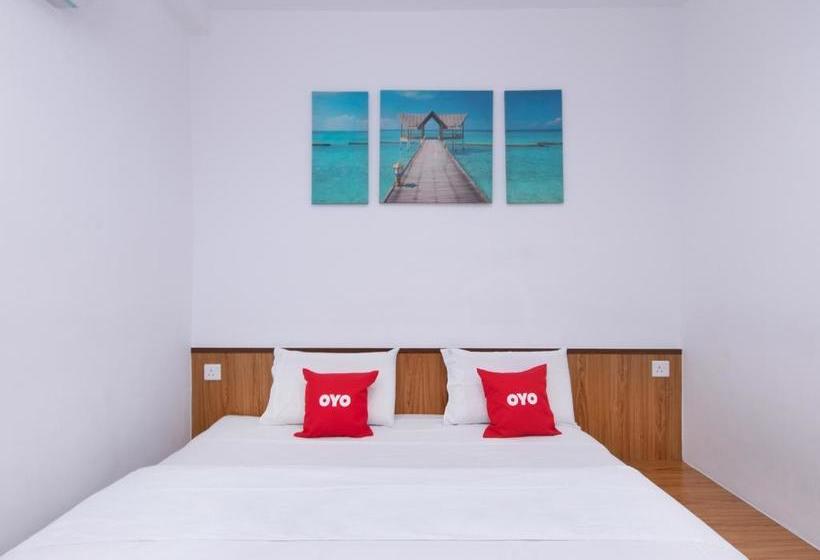 호텔 Oyo 89345 Apiapi Gh