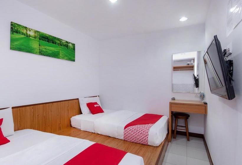 호텔 Oyo 89345 Apiapi Gh