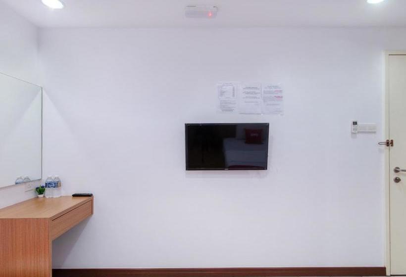 호텔 Oyo 89345 Apiapi Gh