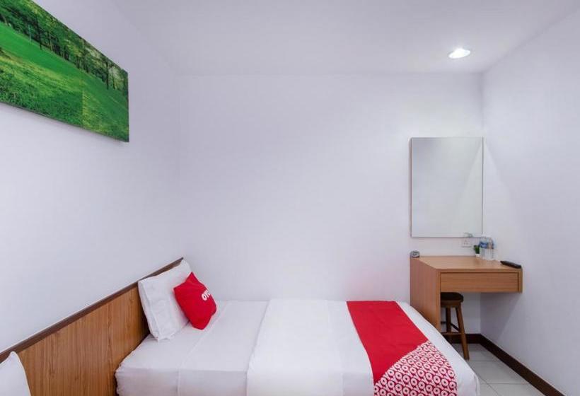 호텔 Oyo 89345 Apiapi Gh