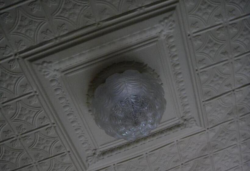 酒店 The Harlem Flophouse