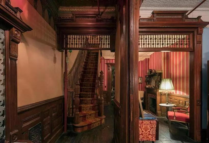 هتل The Harlem Flophouse