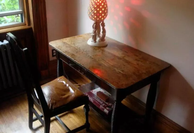 هتل The Harlem Flophouse