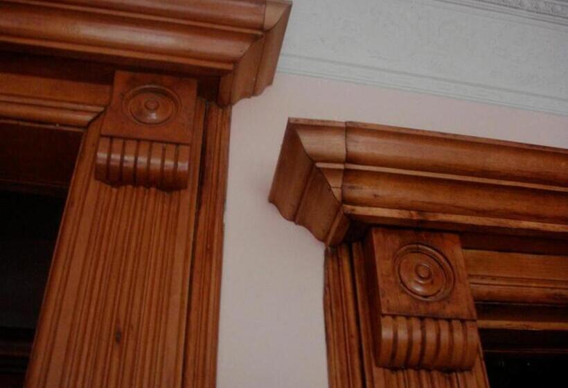 酒店 The Harlem Flophouse