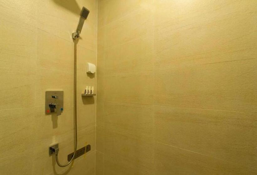 Lavande Hotel Langzhong Railway Station And International Trade City